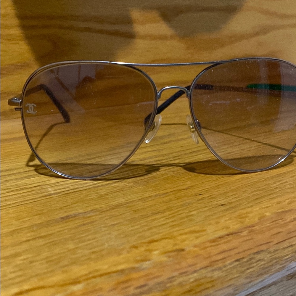 Chanel Aviator Sunglasses with Brown Gradient Lenses Vintage  need one screw